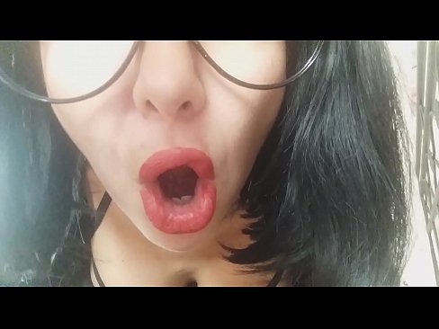 ❤️ Dušo, tvoja maćeha te ne pušta danas u školu... Previše si mi potrebna... Tvrdi porno kod nas ☑