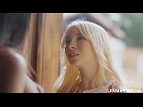 ❤️ Djevojka dolazi kući nekoliko mjeseci kasnije i na kraju jede mačkinu macu Tvrdi porno kod nas ☑