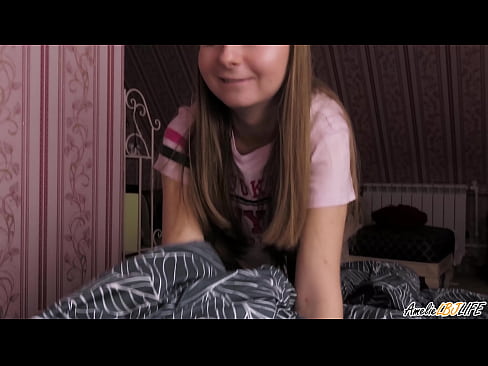 ❤️ Blondie duboko siše svoju drugu prijateljicu i dobiva spermu u usta Tvrdi porno kod nas ☑